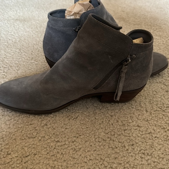 Ankle Boots - Picture 2 of 5